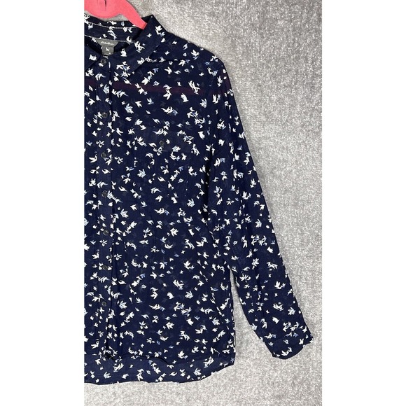 Eddie Bauer Bird Print‎ Crinkle Semi Sheer Button Up Top Womens Size PL Blue - Picture 6 of 11
